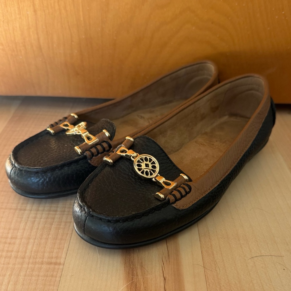 AEROSOLES Black and Brown Loafers